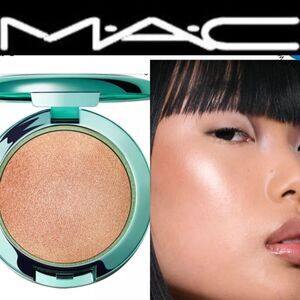 MAC Cosmetics Bounce Gleam Highlighter